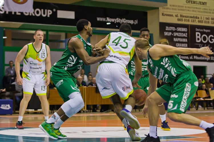 Miasto Szkła Krosno - Stelmet BC Zielona Góra 57:75