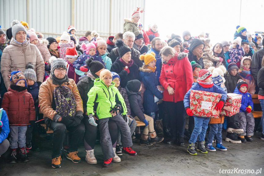 Mikołaj na lotnisku w Krośnie 2023