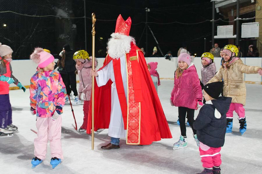 Mikołajki na lodzie w Jedliczu