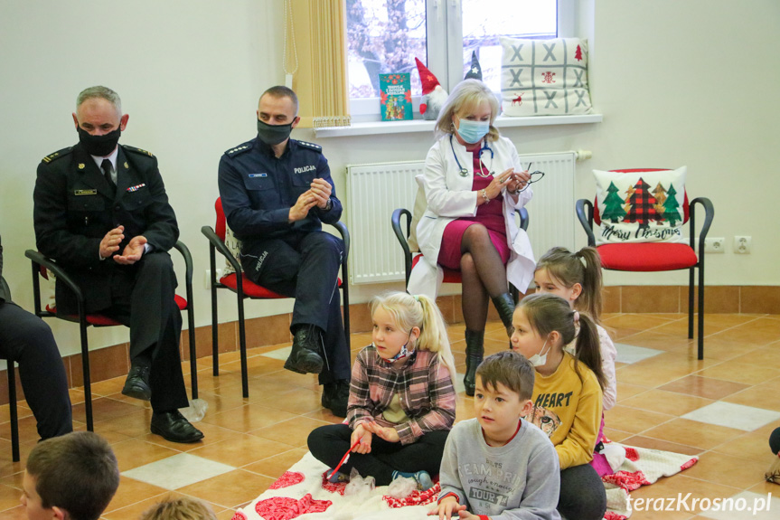 Mikołajkowe Czytanie Dzieciom w Krośnie