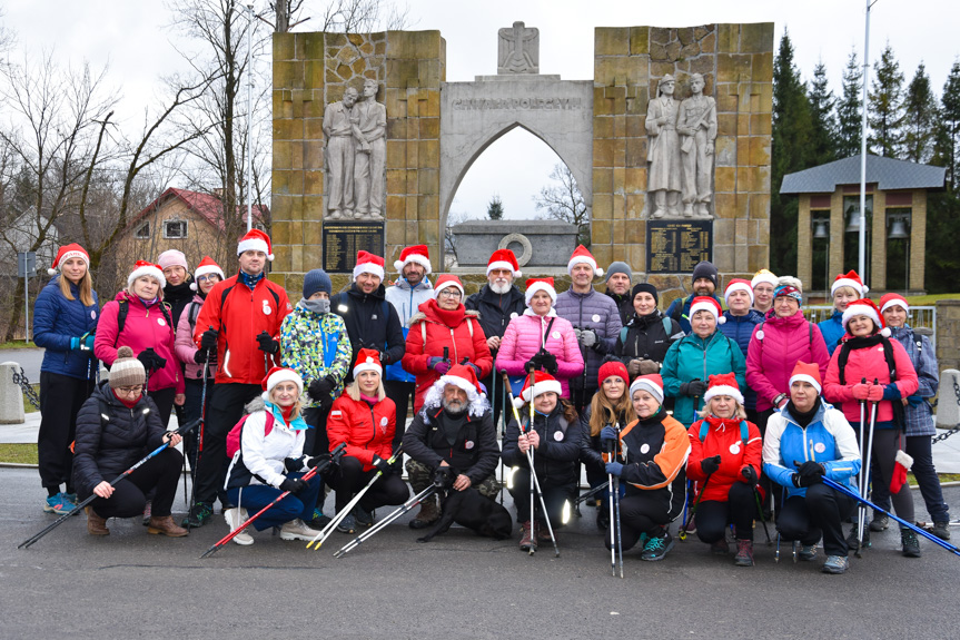 Mikołajkowy Rajd Nordic Walking w Lubatowej