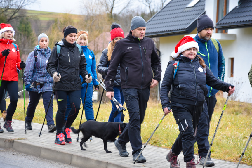 Mikołajkowy Rajd Nordic Walking w Lubatowej