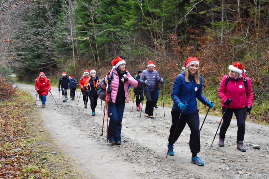 Mikołajkowy Rajd Nordic Walking w Lubatowej