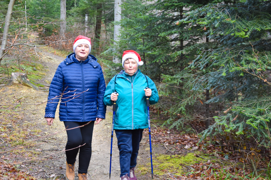 Mikołajkowy Rajd Nordic Walking w Lubatowej