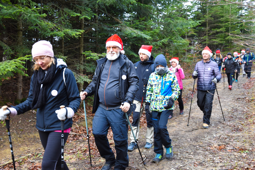 Mikołajkowy Rajd Nordic Walking w Lubatowej