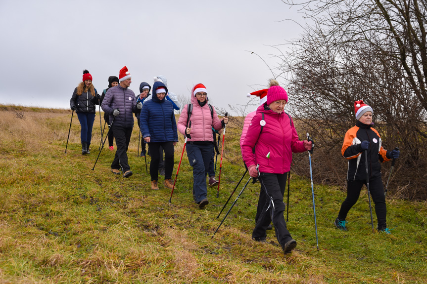 Mikołajkowy Rajd Nordic Walking w Lubatowej