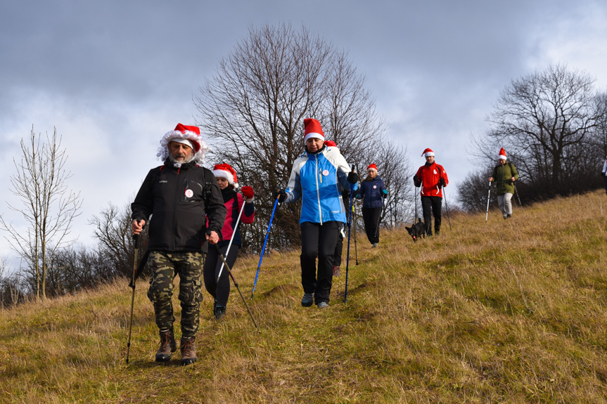 Mikołajkowy Rajd Nordic Walking w Lubatowej