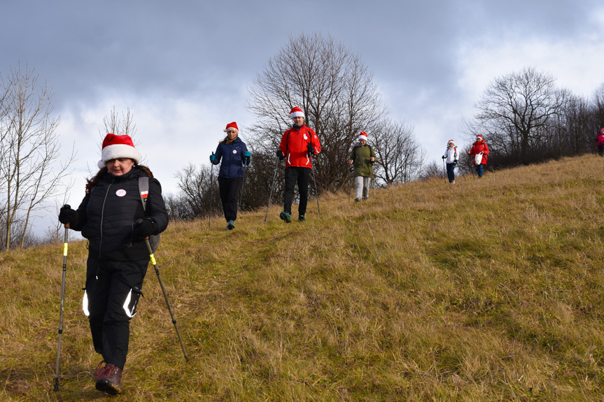 Mikołajkowy Rajd Nordic Walking w Lubatowej