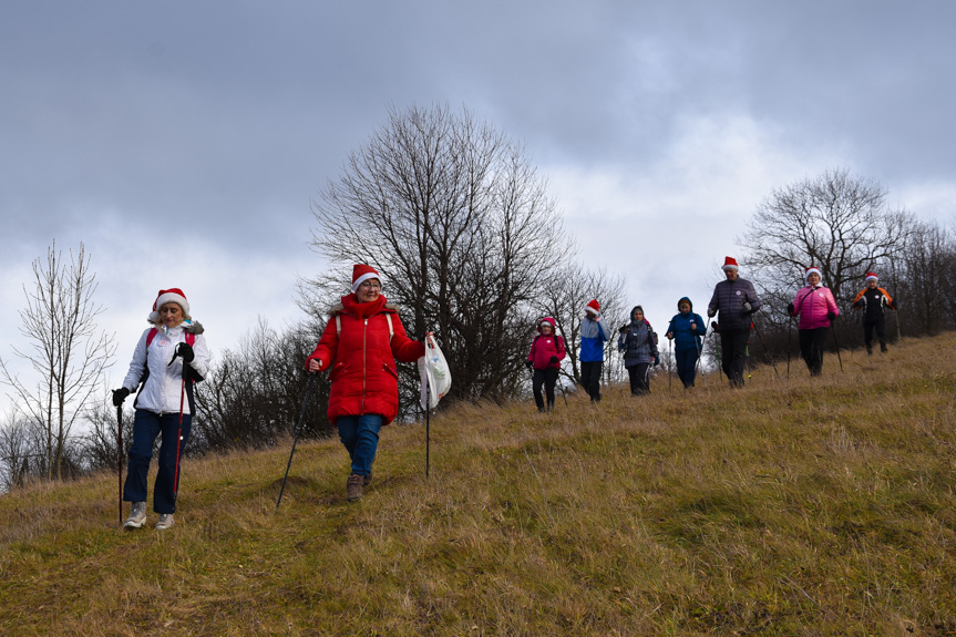 Mikołajkowy Rajd Nordic Walking w Lubatowej