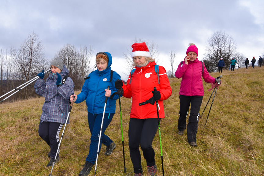 Mikołajkowy Rajd Nordic Walking w Lubatowej