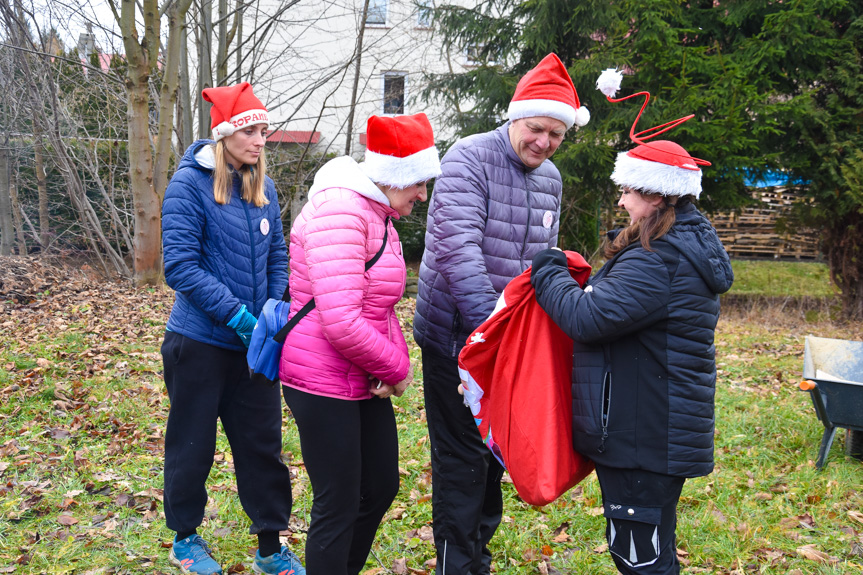 Mikołajkowy Rajd Nordic Walking w Lubatowej