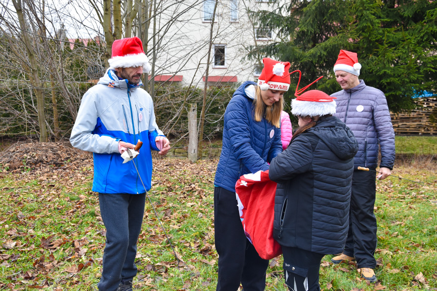 Mikołajkowy Rajd Nordic Walking w Lubatowej