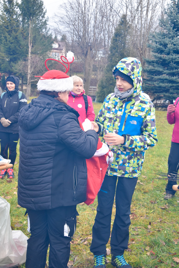 Mikołajkowy Rajd Nordic Walking w Lubatowej