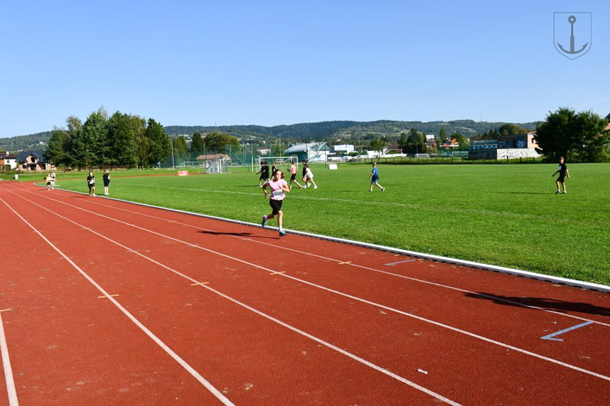 Mityng lekkoatletyczny szkół podstawowych w Korczynie