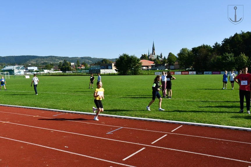 Mityng lekkoatletyczny szkół podstawowych w Korczynie