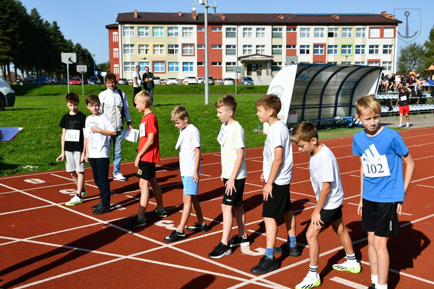 Mityng lekkoatletyczny szkół podstawowych w Korczynie