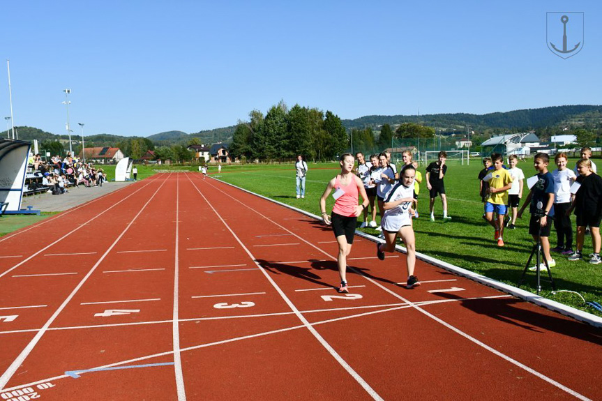 Mityng lekkoatletyczny szkół podstawowych w Korczynie