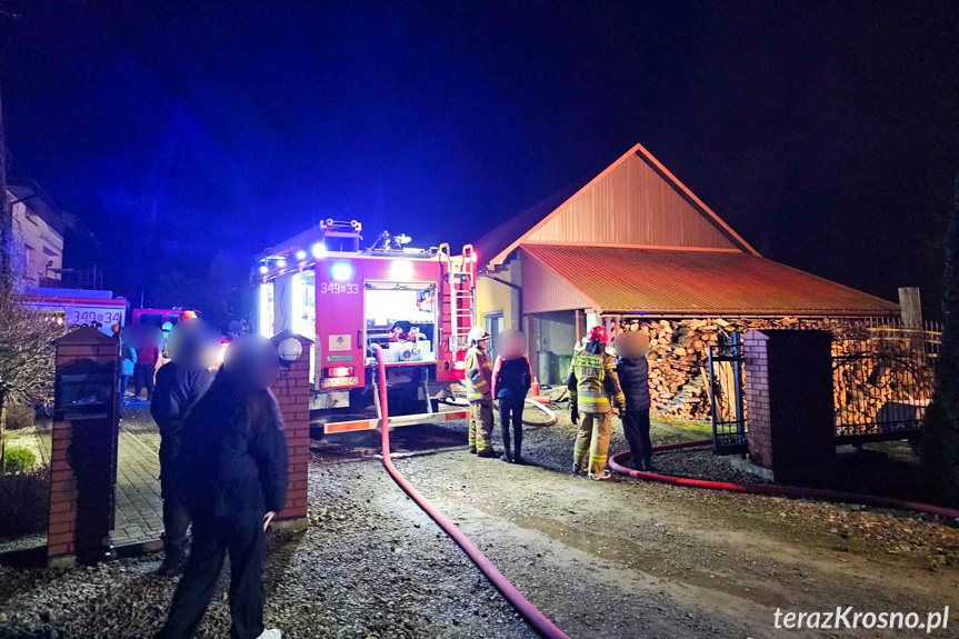 Moderówka. Pożar samochodu w garażu