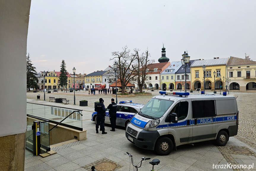 Modlitwa na rynku w Krośnie