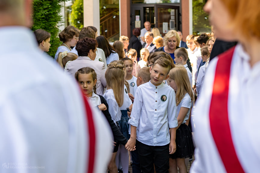 Nadanie Sztandaru Szkoły w Bóbrce