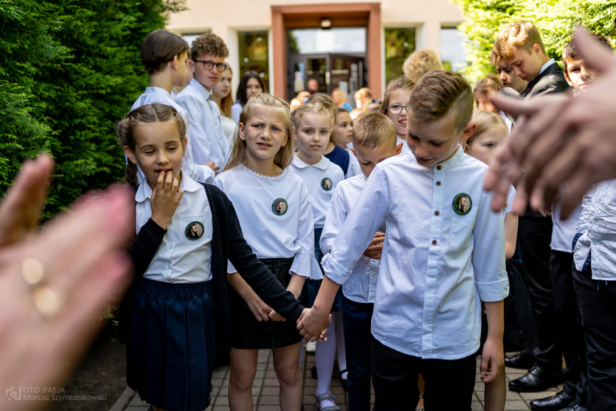 Nadanie Sztandaru Szkoły w Bóbrce