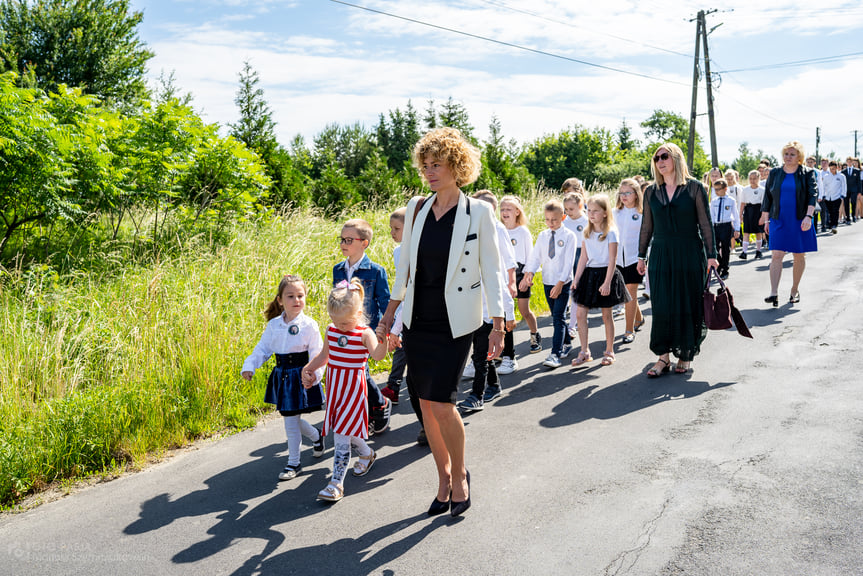 Nadanie Sztandaru Szkoły w Bóbrce