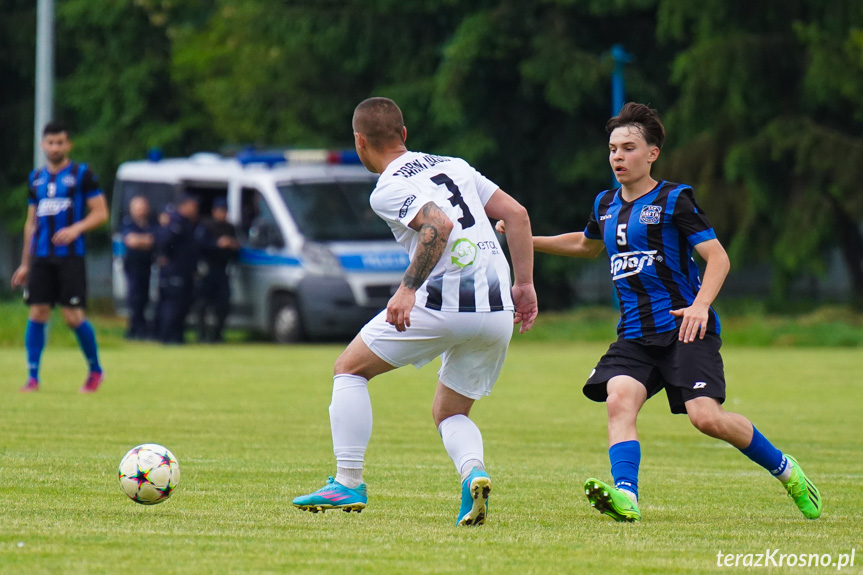 Nafta-Splast Jedlicze - Czarni 1910 Jasło 3:1