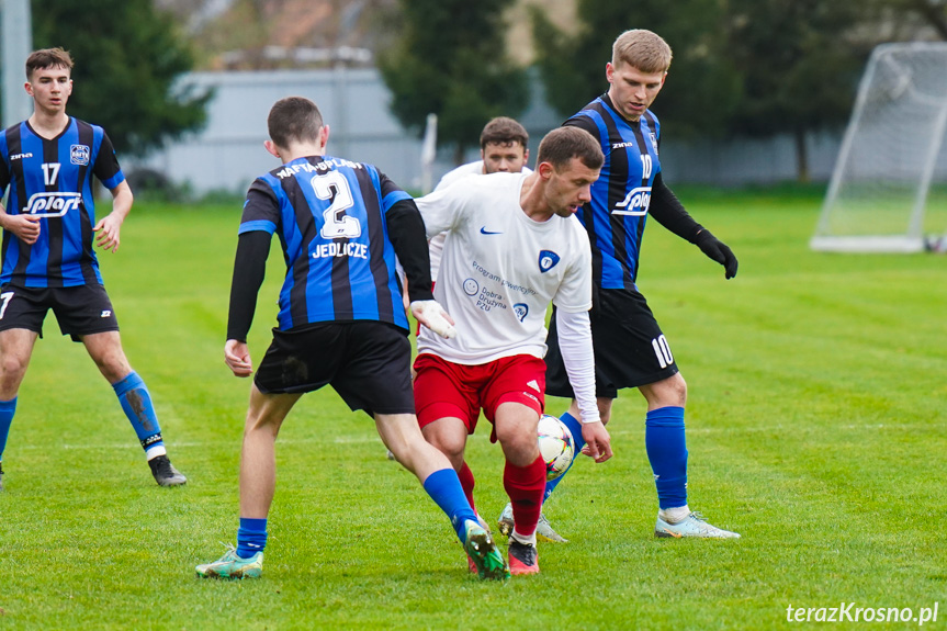 Nafta Splast Jedlicze - Tempo Nienaszów 0:3