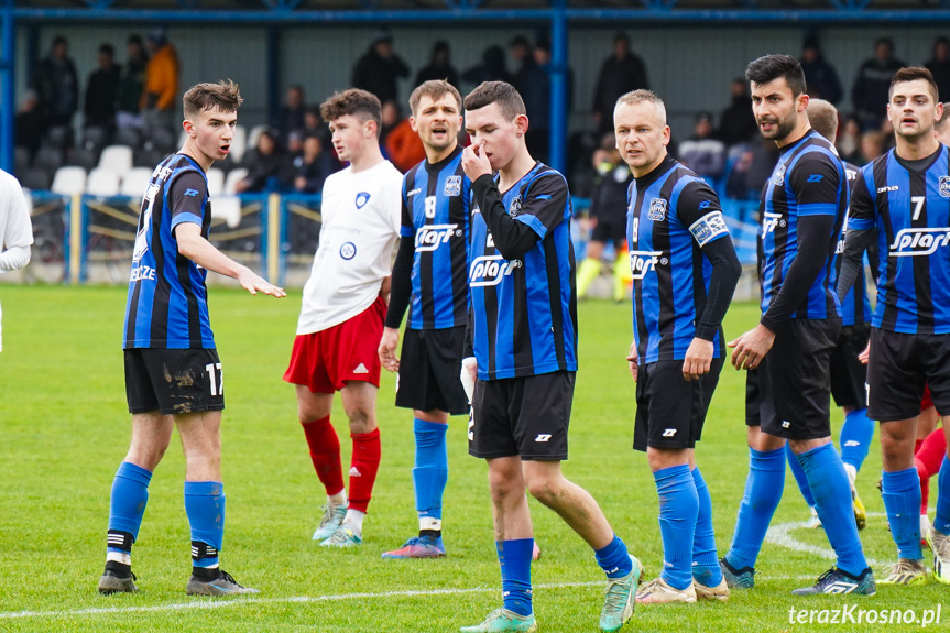 Nafta Splast Jedlicze - Tempo Nienaszów 0:3