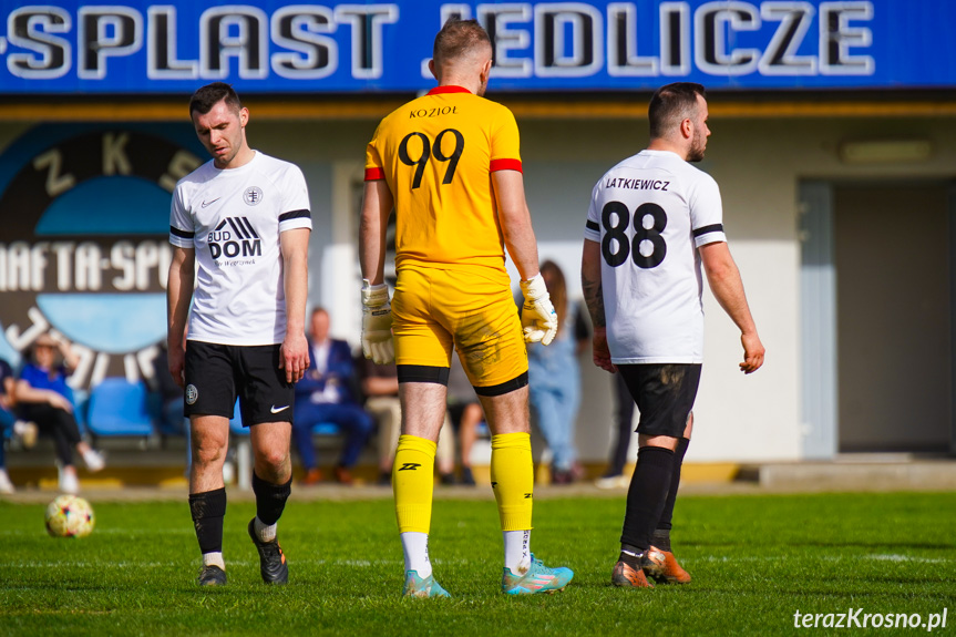 Nafta-Splast Jedlicze - Zamczysko Odrzykoń 1:0