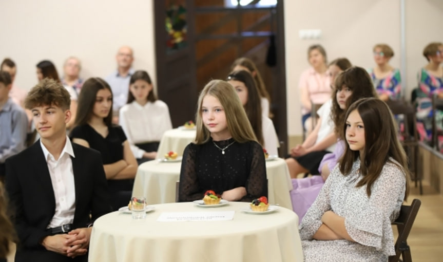 Nagrody Burmistrza Gminy Jedlicze dla najzdolniejszych uczniów