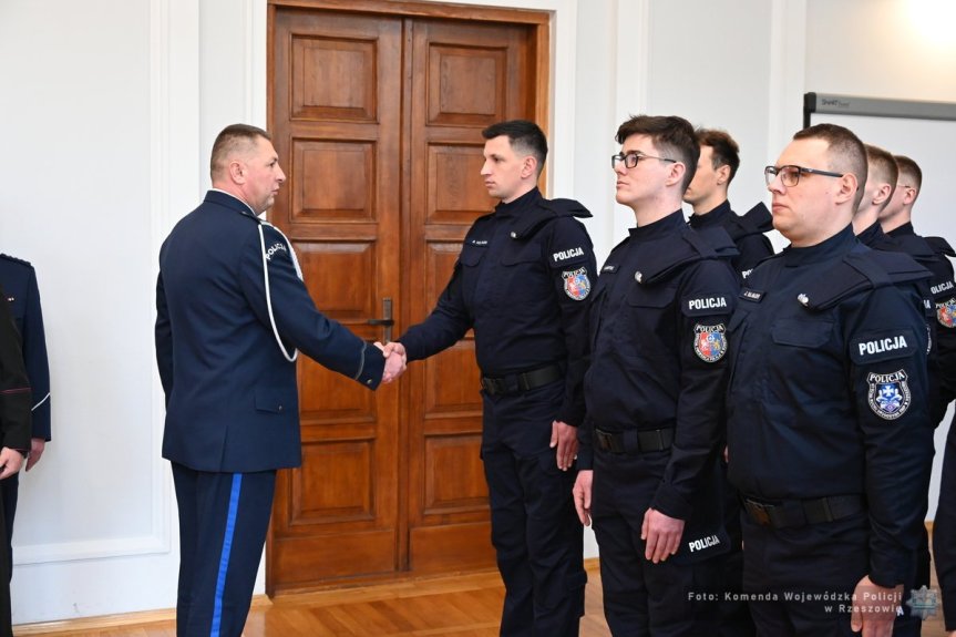 Nowi funkcjonariusze w szeregach podkarpackiej Policj