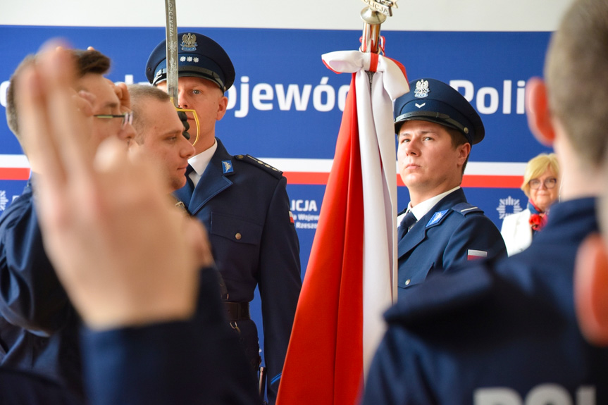 Nowi funkcjonariusze w szeregach podkarpackiej policji