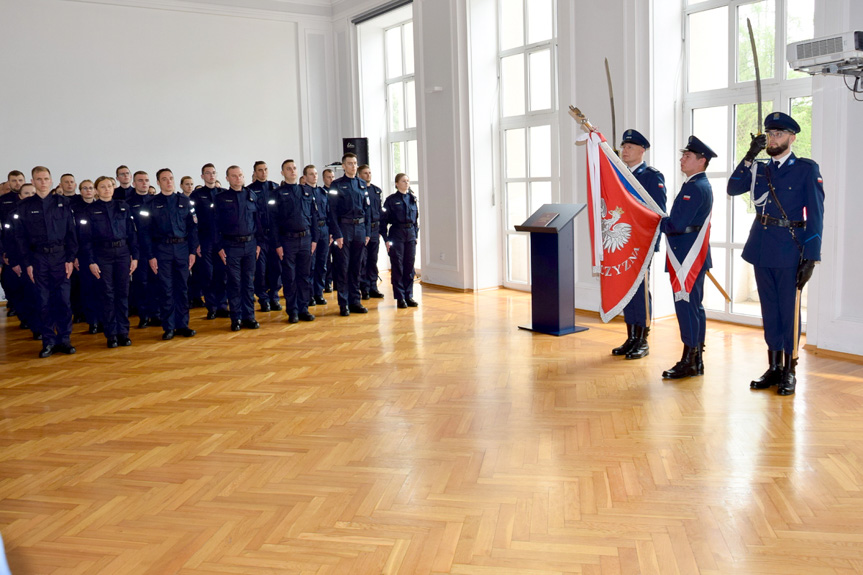 Nowi funkcjonariusze w szeregach podkarpackiej policji