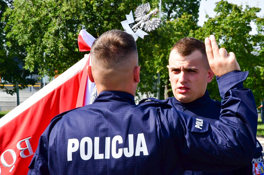 Nowo przyjęci policjanci złożyli ślubowanie