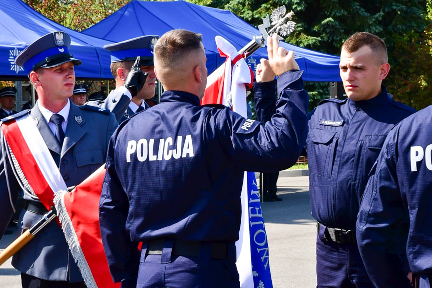 Nowo przyjęci policjanci złożyli ślubowanie