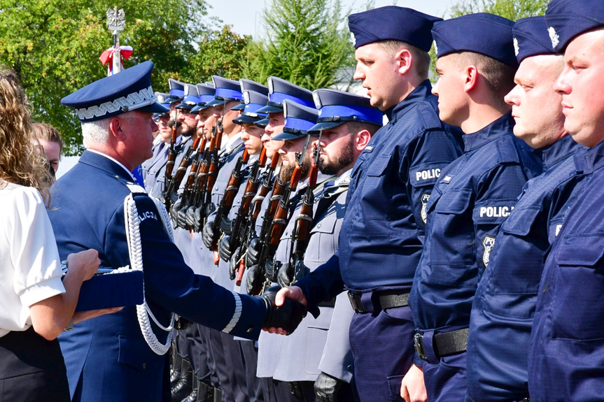 Nowo przyjęci policjanci złożyli ślubowanie