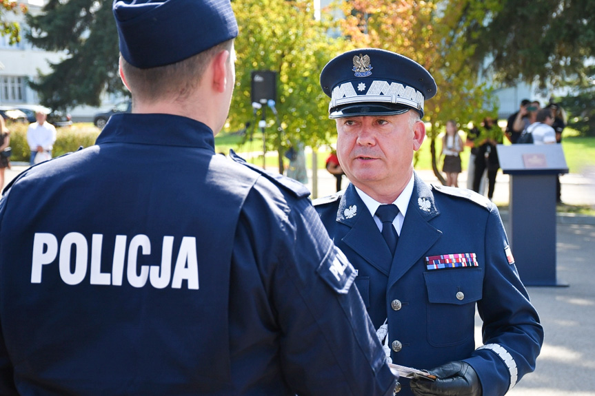 Nowo przyjęci policjanci złożyli ślubowanie