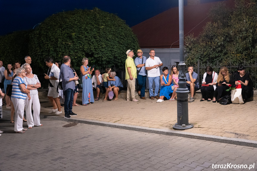 Odsłonięcie muralu poświęconego Janowi Szczepanikowi i instalacji w Krośnie