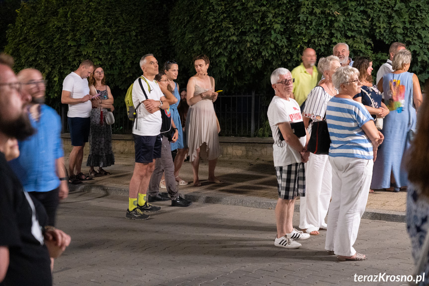 Odsłonięcie muralu poświęconego Janowi Szczepanikowi i instalacji w Krośnie