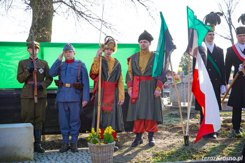 Odsłonięcie pomnika Ignacego Łukasiewicza w Zręcinie