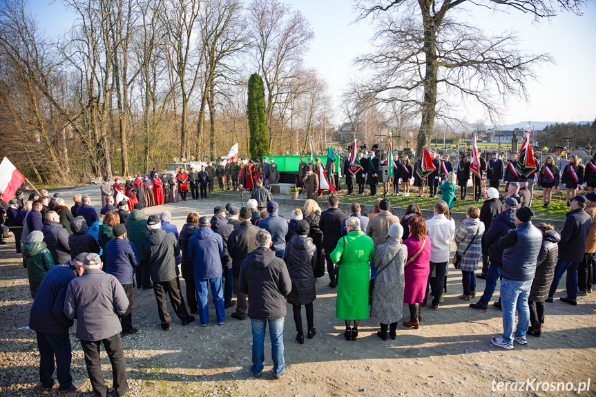 Odsłonięcie pomnika Ignacego Łukasiewicza w Zręcinie