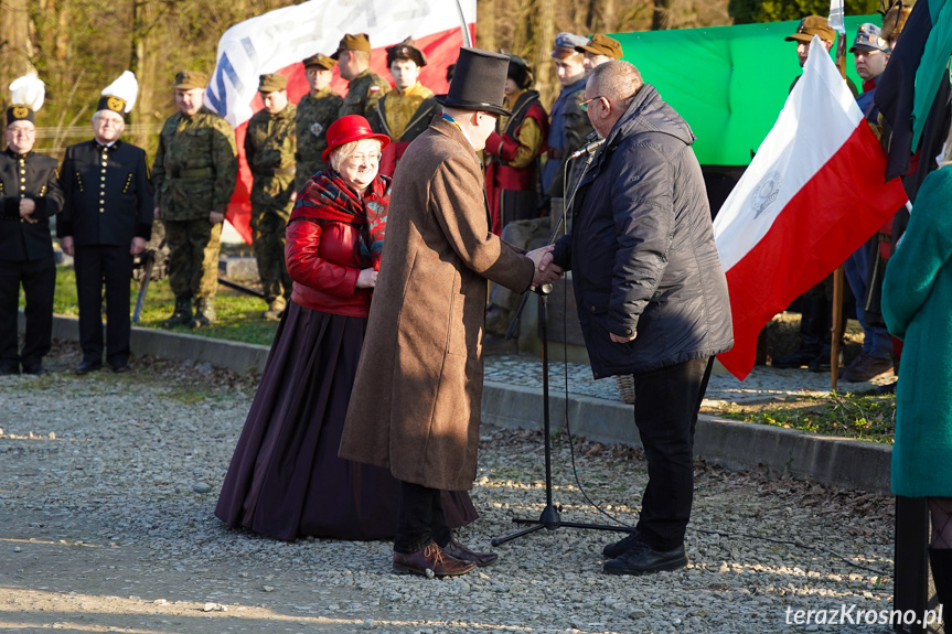 Odsłonięcie pomnika Ignacego Łukasiewicza w Zręcinie