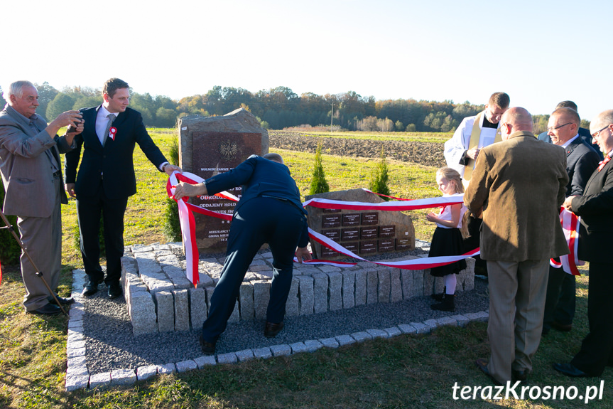 Odsłonięcie pomnika w Niżnej Łące