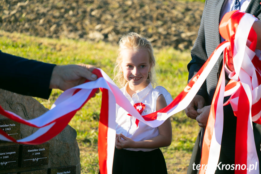 Odsłonięcie pomnika w Niżnej Łące