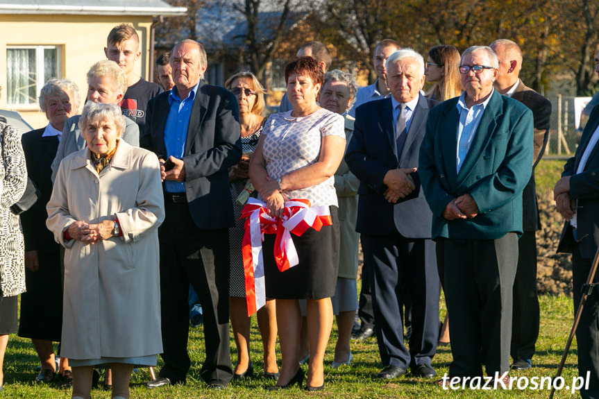 Odsłonięcie pomnika w Niżnej Łące