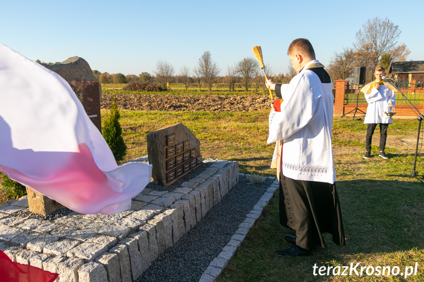 Odsłonięcie pomnika w Niżnej Łące