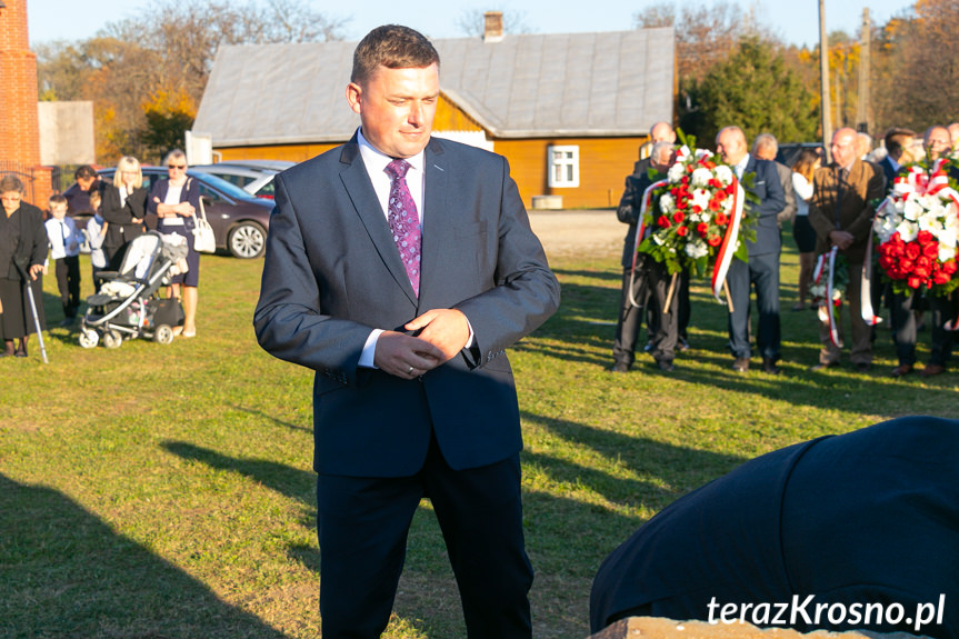 Odsłonięcie pomnika w Niżnej Łące