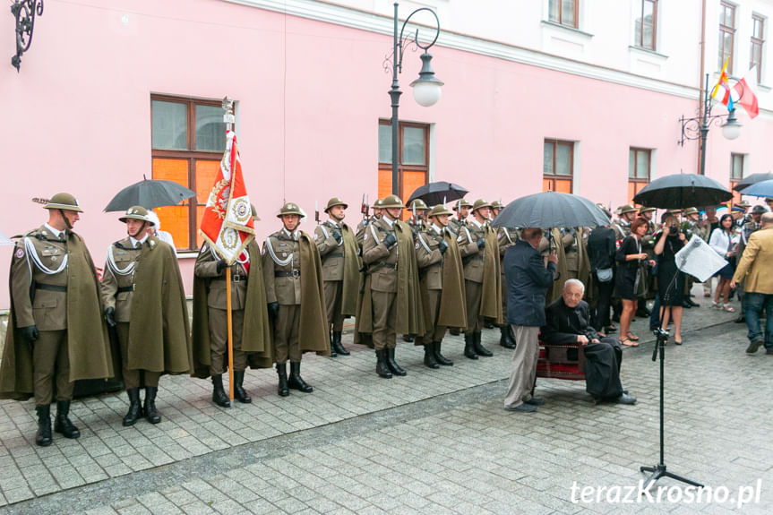 Odsłonięcie tablicy upamiętniającej dr Kamila Bogackiego