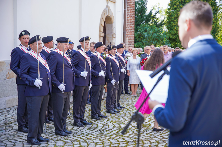 Odsłonięcie tablicy w Krośnie